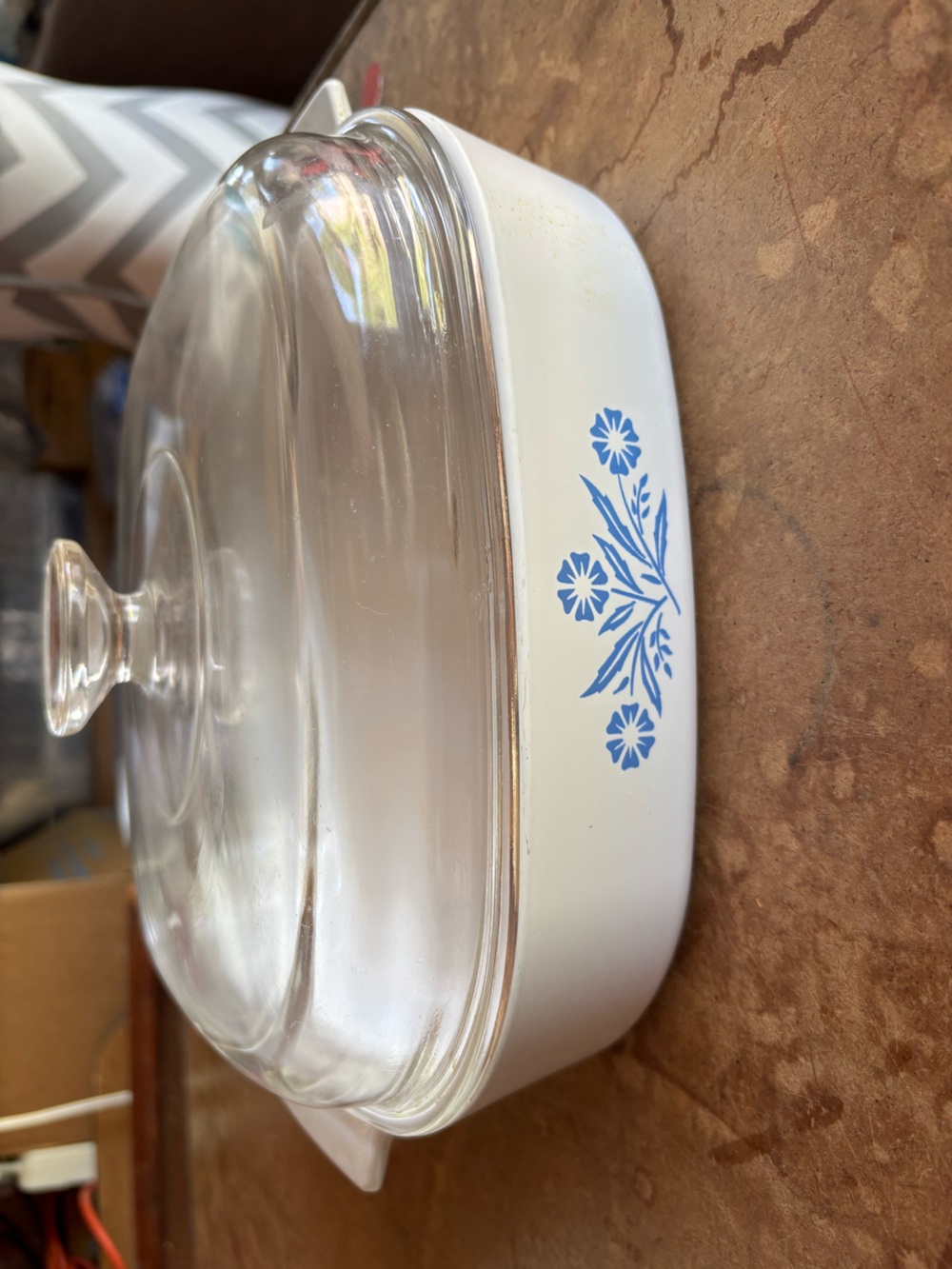 Corningware White Cornflower Covered Casserole with Glass Lid